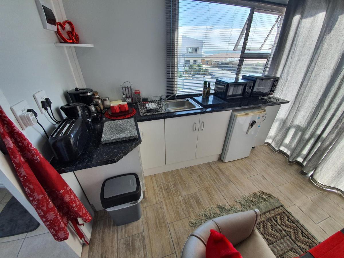 Atlantic Studio - Compact Unit With Sea Views Мелкбостранд Екстериор снимка