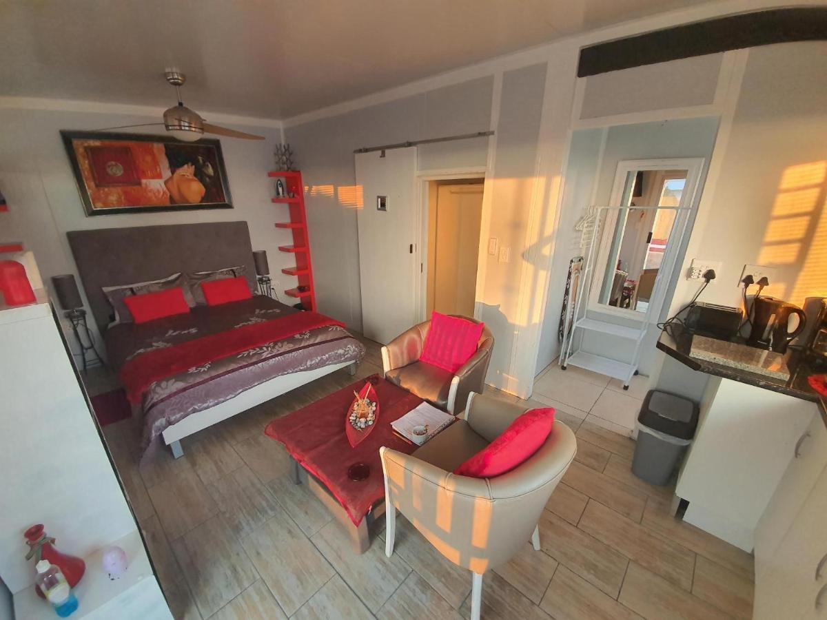Atlantic Studio - Compact Unit With Sea Views Мелкбостранд Екстериор снимка